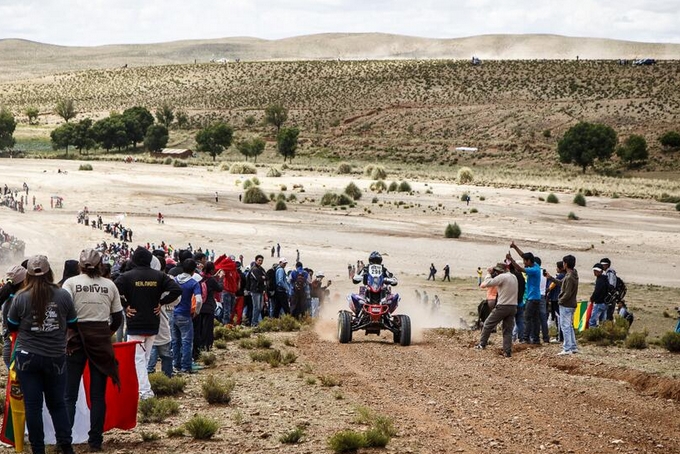 Dakar Rally 2014: Onbekende Karyakin wint tiende etappe, problemen voor Husseini